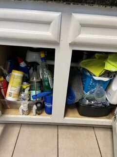 7 Easy Ways to Declutter and Organize Cleaning Supplies - get rid of stuff declutter, declutter for moving, declutter plan, declutter bathroom, deep cleaning checklist, declutter checklist, declutter challenge