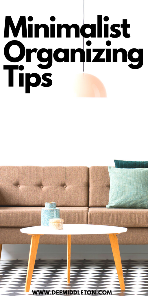 5 Minimalist Organizing Tips - Efficient StorageHow To Live With LessLive With Less StuffHow To SimplifyLive With LessHow To Be More MinimalistMinimalism DeclutterHow To Be MinimalistMinimalist Ideas