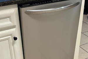 10 Easy Cleaning Hacks for Your Kitchen