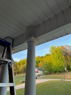 How to Keep Birds from Nesting on Your Porch This Spring - Bird Repellent IdeasBird Deterrent Ideas DiyDiy Bird DeterrentDeck GardensBird DeterrentsPest RepellentBird ControlBird RepellentsBird Barn